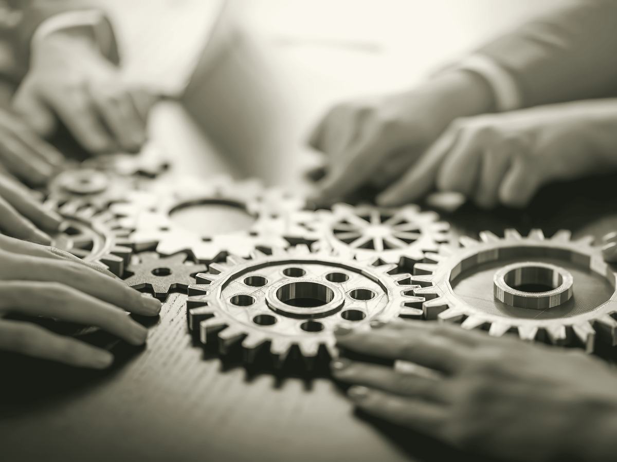 Ingranaggi che si incastrano: processi e sistemi aziendali che lavorano insieme